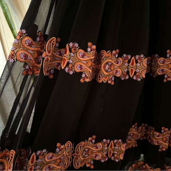 Embroidered Midi Dress with Sheer Sleeves from Asos size 8 - Picture 3 of 5